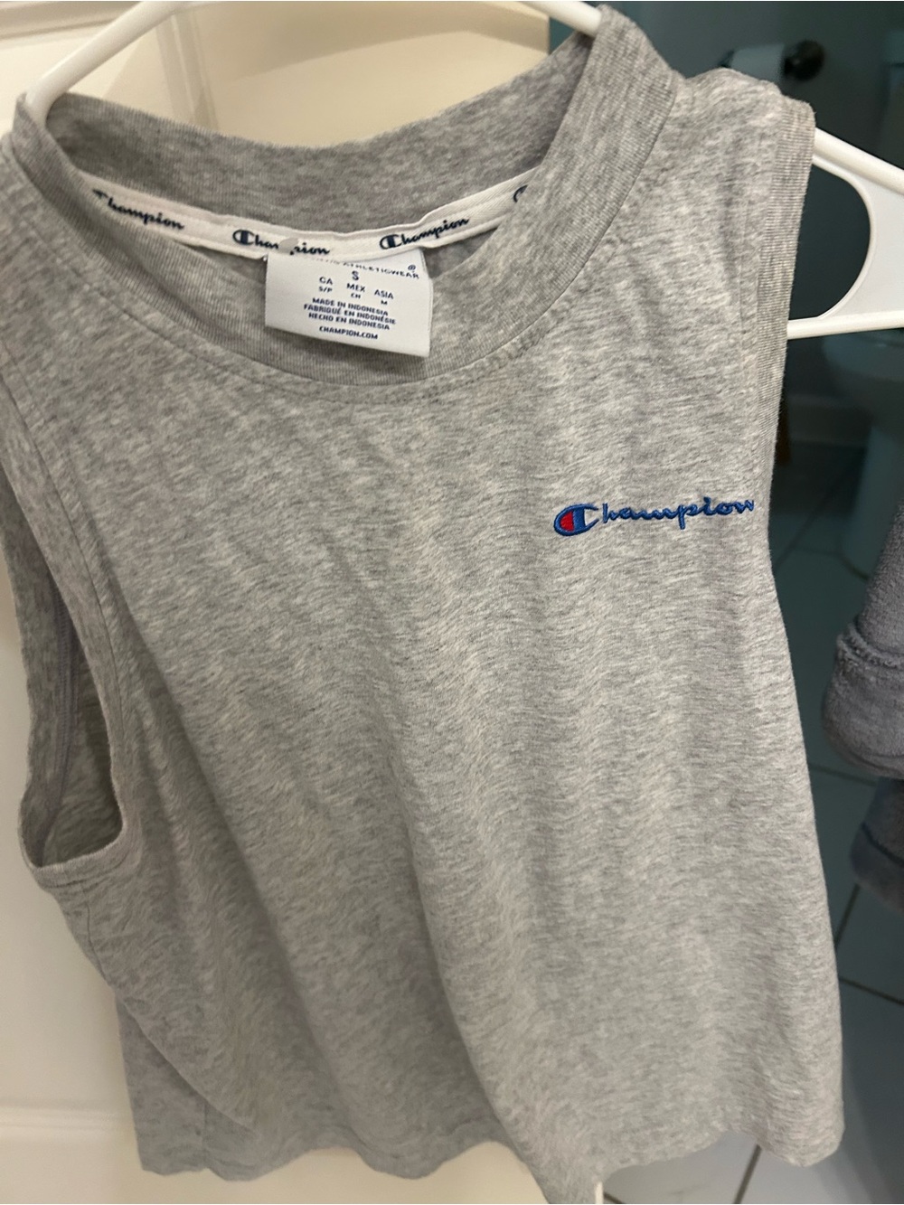 Champion Women’s Size Small Gray Sleeveless Tank Top